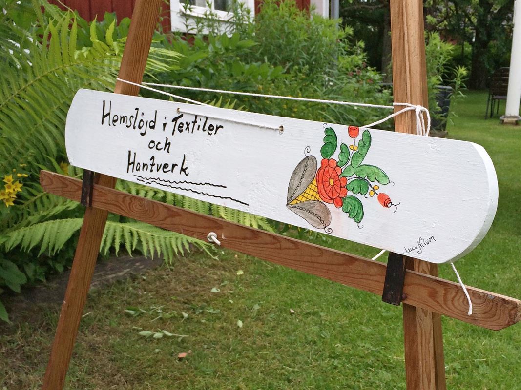 A hand painted sign.