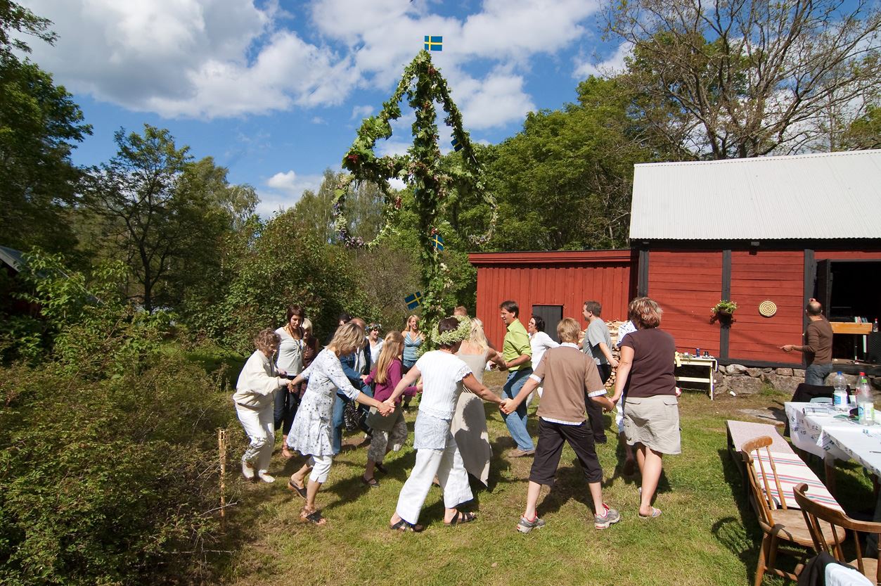 Midsommarfirande i Halahult
