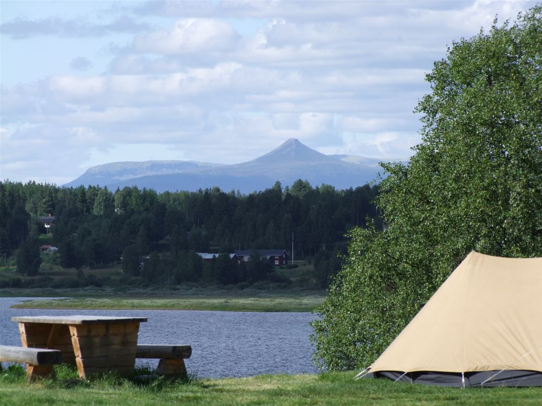 A mountain view from the campsite.