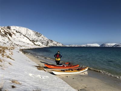 Kajakker på land