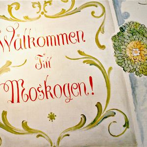 Painted welcome sign.