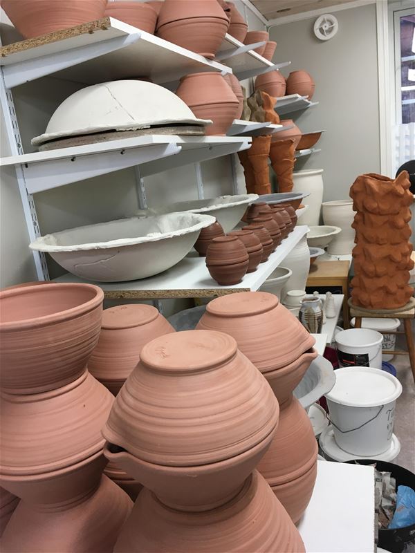 Keramikskålar.