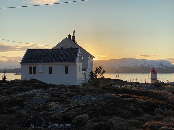 Spend the night at Barøy Lighthouse 