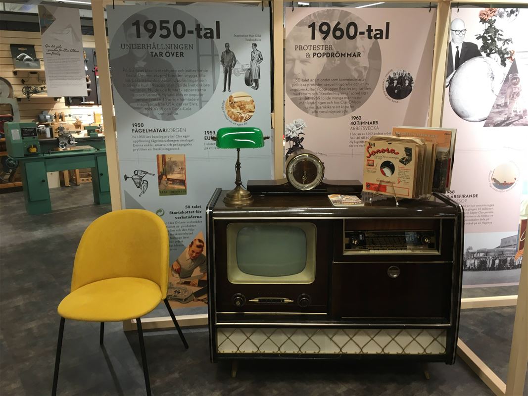 Old radio in the museum.