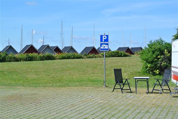 Stellplätze für Wohnmobile im Hafen von Skälderviken 