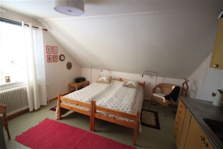 Bedroom with a double bed.
