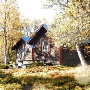 The northern and southern cottage at Särsjön.