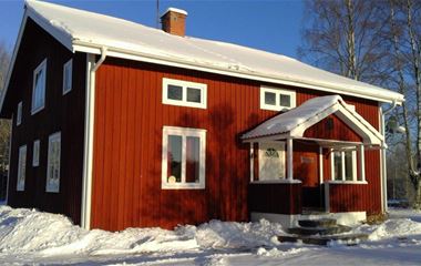 Hus i Söromåsen, 2 mil från Järvsö