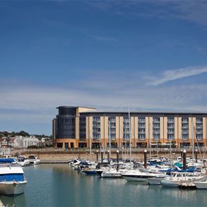 Radisson Blu Waterfront Hotel 