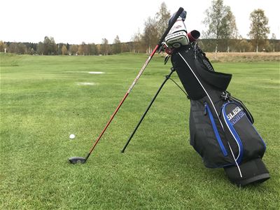 En golfbag.