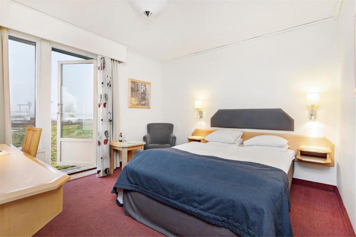 Dubbelrum mot havet image 1