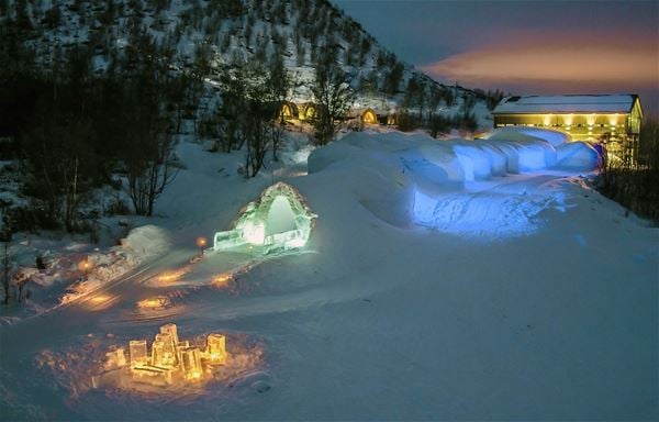 Accommodation - Snowhotel Kirkenes 365 