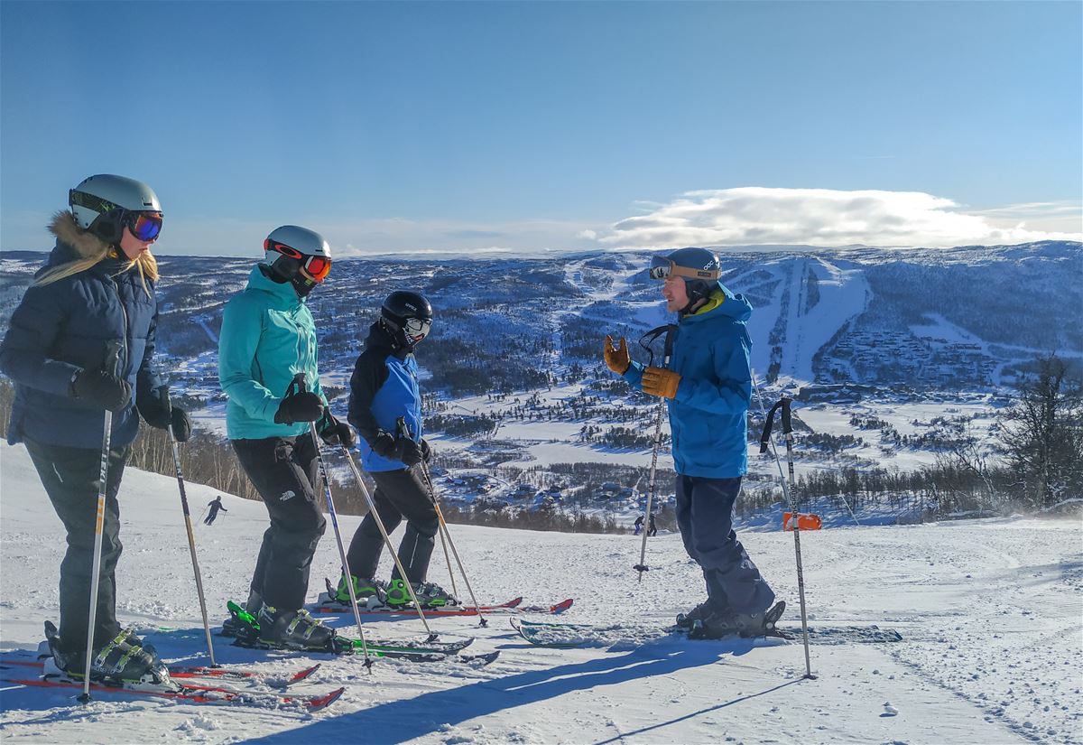 Alpine ski school 10-14 years - Geilo Ski school image 1