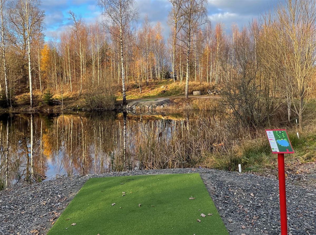 Discgolfbana i Hagaparken Alvesta image 1