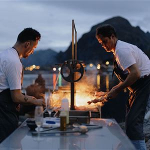  © Holmen Lofoten, Kitchen On The Edge Of The World. From the left: head chef Richard Cox and event host and chef Valentine Warner.