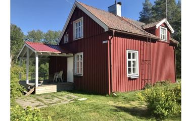 Håknäs - Mysigt hus naturskönt lugnt läge - 8879