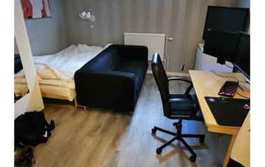 Umeå - 1.5a with room for 2-3 people - 9377