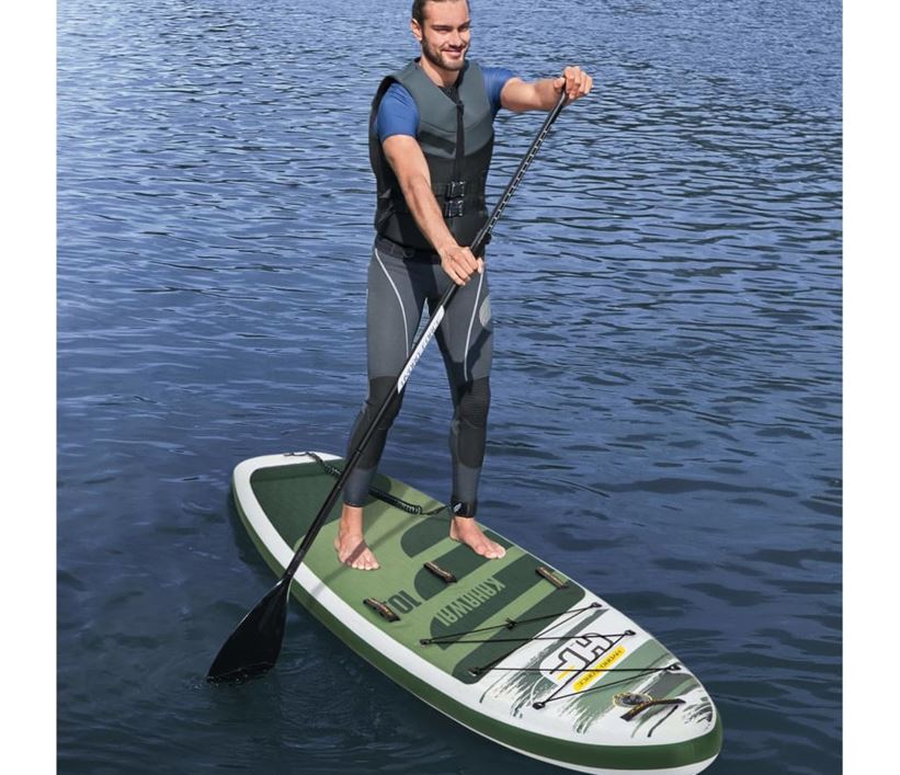 Stand up paddleboard på campingen