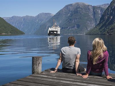 Fjord Cruise Geiranger & Kayaking Hellesylt