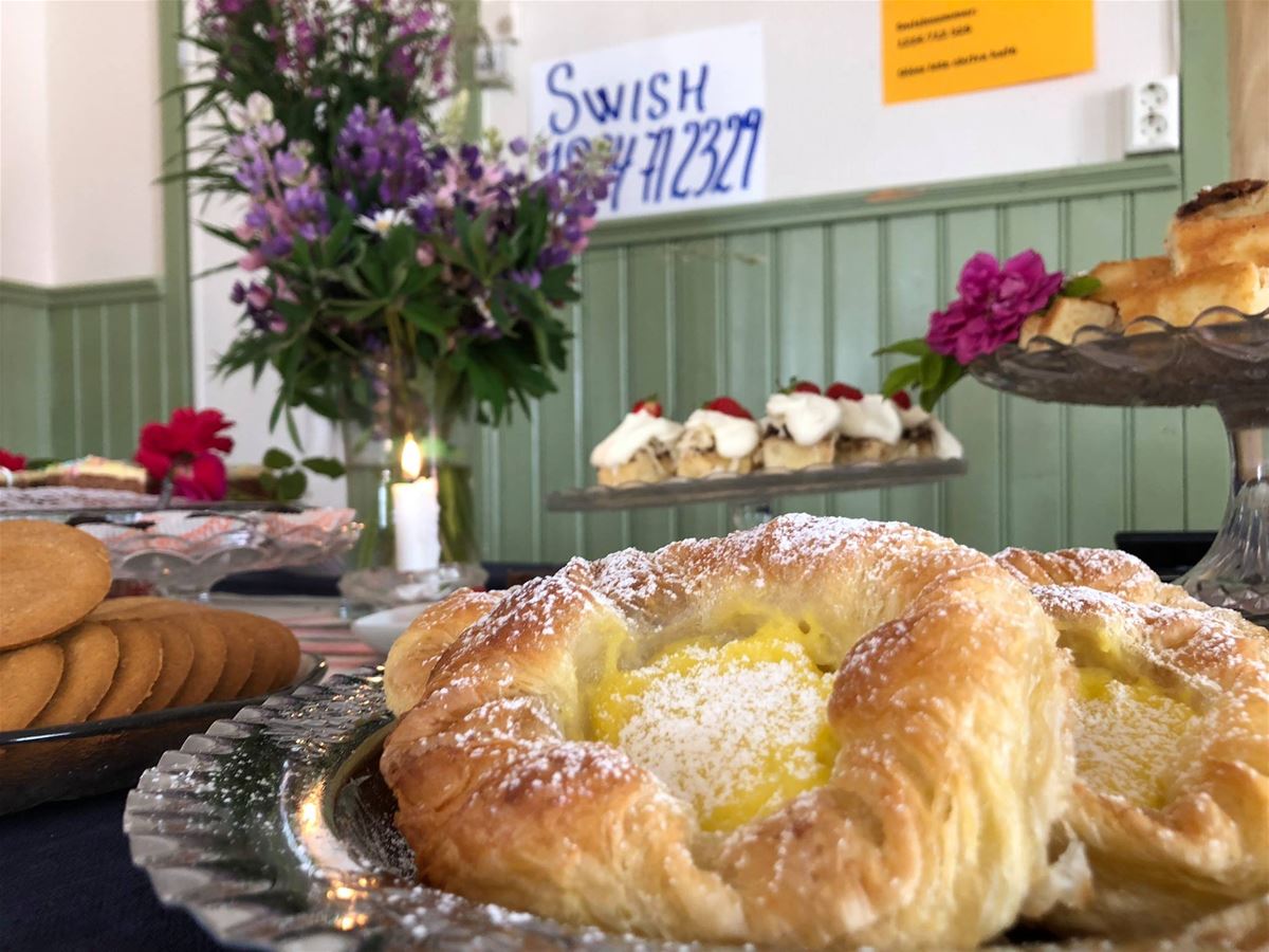 Krämbulle och flera andra kakor och bakelser 