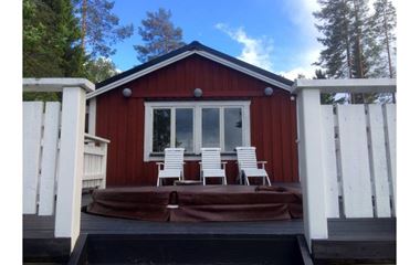 Tavelsjö - Winter-equipped cottage with lakeside location. - 14570