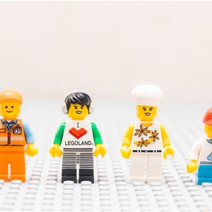 Familjelördag: Legoworkshop