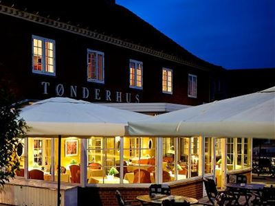 Sort Sol og gourmet på Hotel Tønderhus