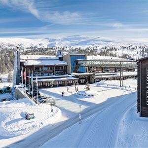 SKISTAR LODGE TRYSIL DOUBLE ROOM MOUNTAIN VIEW