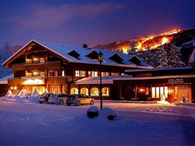 Hotellpaket med skipass till Hunderfossen Hotell & Resort på påsklovet vecka 14 (mån-fre)