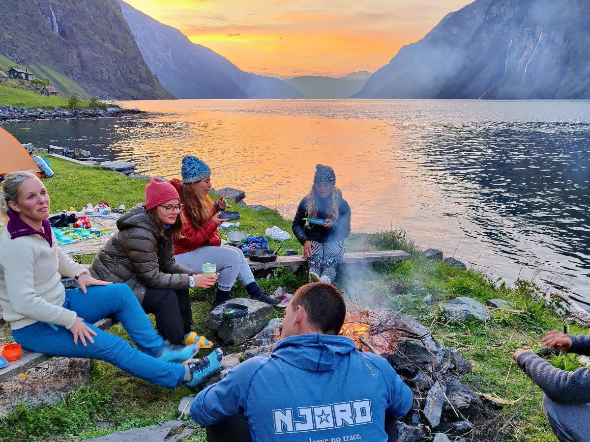 3 hour kayak in Flåm Norway - Book a tour - Fjord Tours