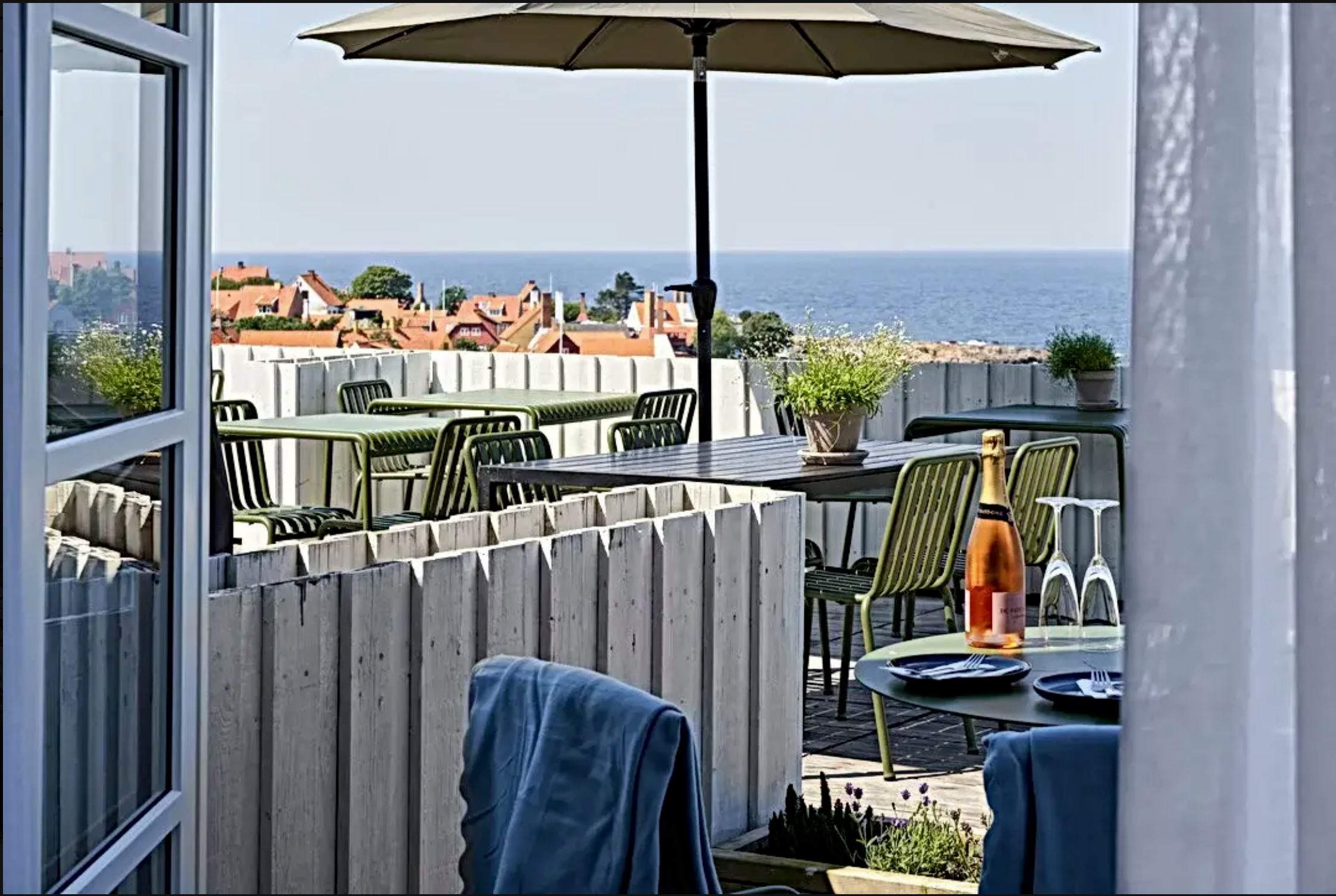 Book Bornholm Hotel Klippen, details