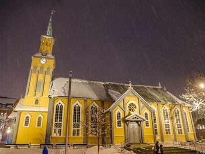 Domkirka sett utenifra