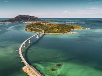 Bridge above the water