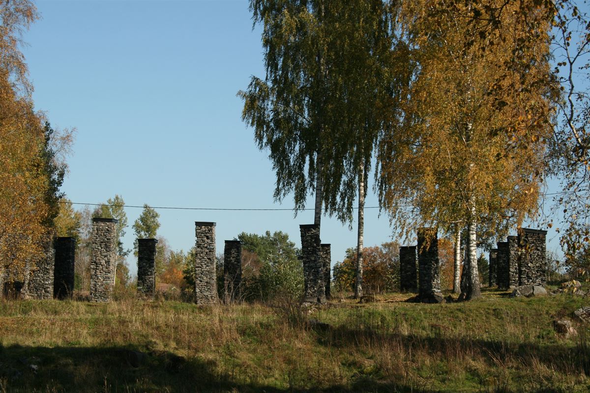 Remaining stone pillars from the old production.