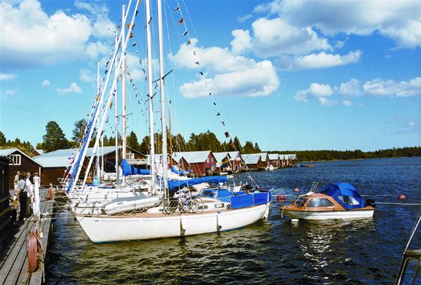 Mellanfjärden, arkivbild,  &copy; arkivbild, Mellanfjärden's Guest Harbour 