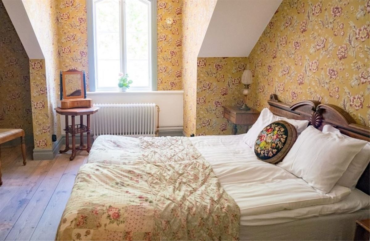 Villa Wöhler 5 - tower suit image 1