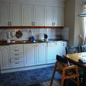 Kitchen with a dinnerplace.
