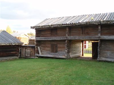 very old gray wooden buildings.