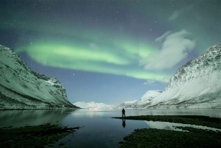 Fjord, fjell og nordlys
