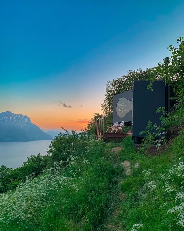 A night in a birdbox cabin