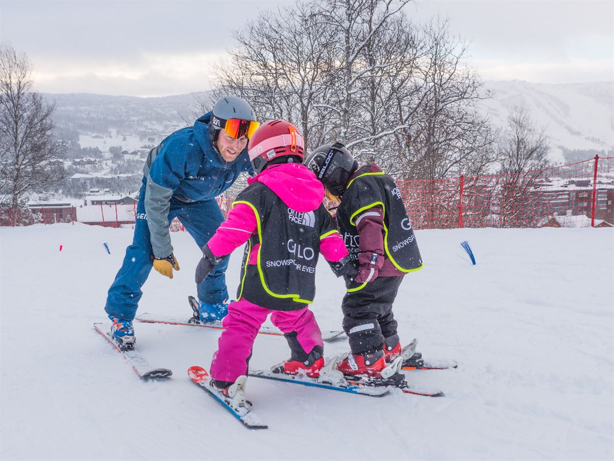 40 min Private Ski Lesson for 2-4 year olds image 1